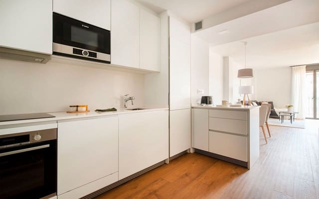 3 quarto Penthouse para arrendar em L'Antiga Esquerra de L'Eixample, Barcelona cidade - 3 200 € (Ref: 9190546)