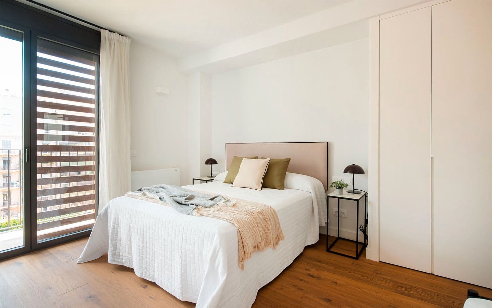 3 sypialnia Penthouse do wynajęcia w Miasto Barcelona - 3 200 € (Ref: 9190546)