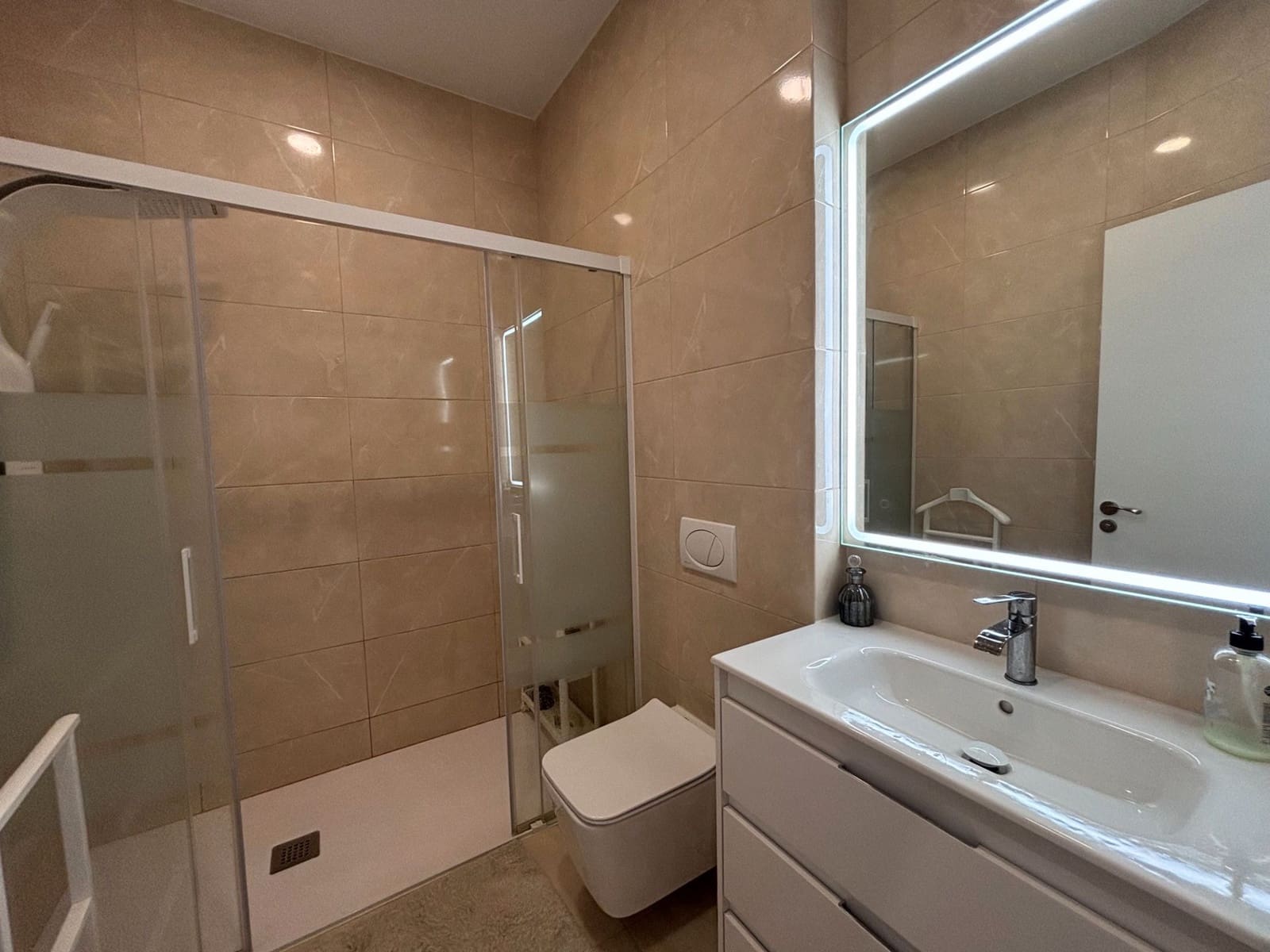 4 soverom Leilighet til salgs i Badalona med garasje - € 345 000 (Ref: 9196294)