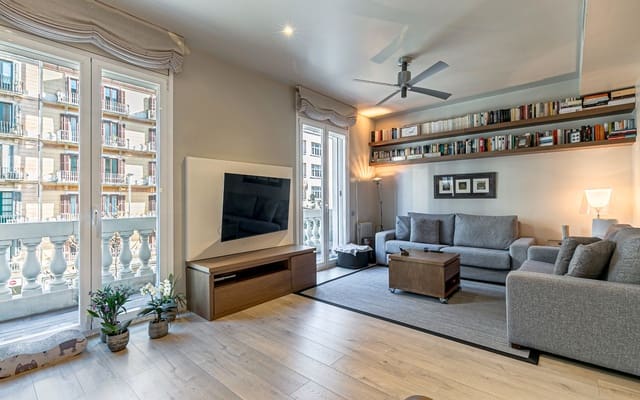 3 soverom Leilighet til salgs i La Dreta de L'Eixample, Barcelona by - € 795 000 (Ref: 9196993)