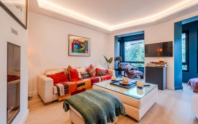 3 sypialnia Mieszkanie na sprzedaż w Miasto Girona - 745 000 € (Ref: 9197350)