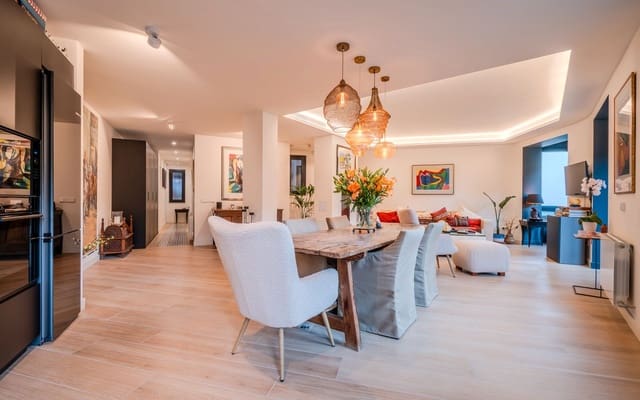 3 sypialnia Mieszkanie na sprzedaż w Miasto Girona - 745 000 € (Ref: 9197350)