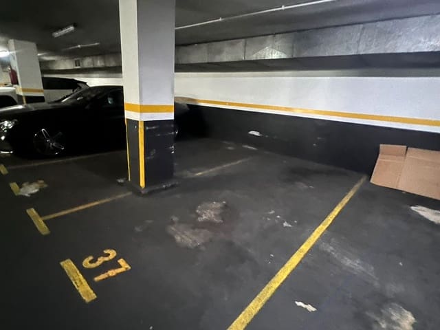 Garage til salg i Navas, Barcelona by - € 17.000 (Ref: 9199956)