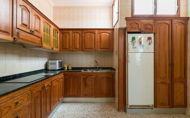 4 chambre Appartement à vendre à Santa Catalina - Canteras, Las Palmas de Gran Canaria - 260 000 € (Ref: 9200125)