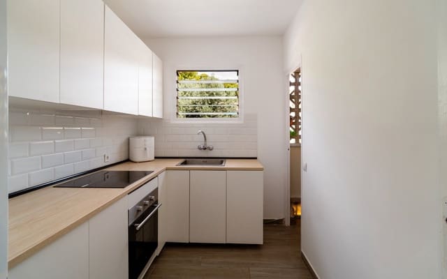 3 soveværelse Lejlighed til salg i Segur de Calafell, Calafell med garage - € 165.000 (Ref: 9201537)