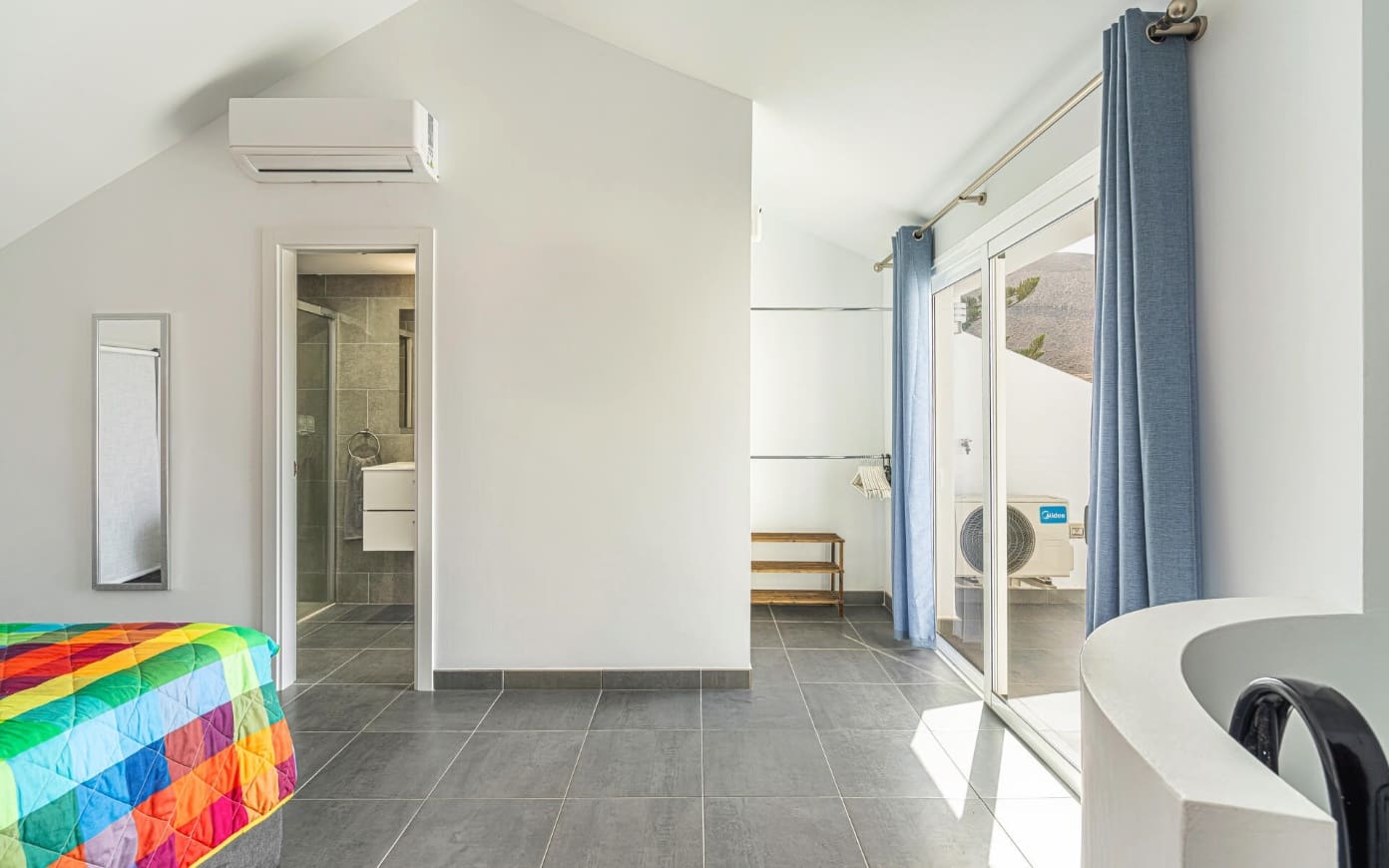 2 soveværelse Penthouse til salg i Arona med swimmingpool - € 435.000 (Ref: 9201538)