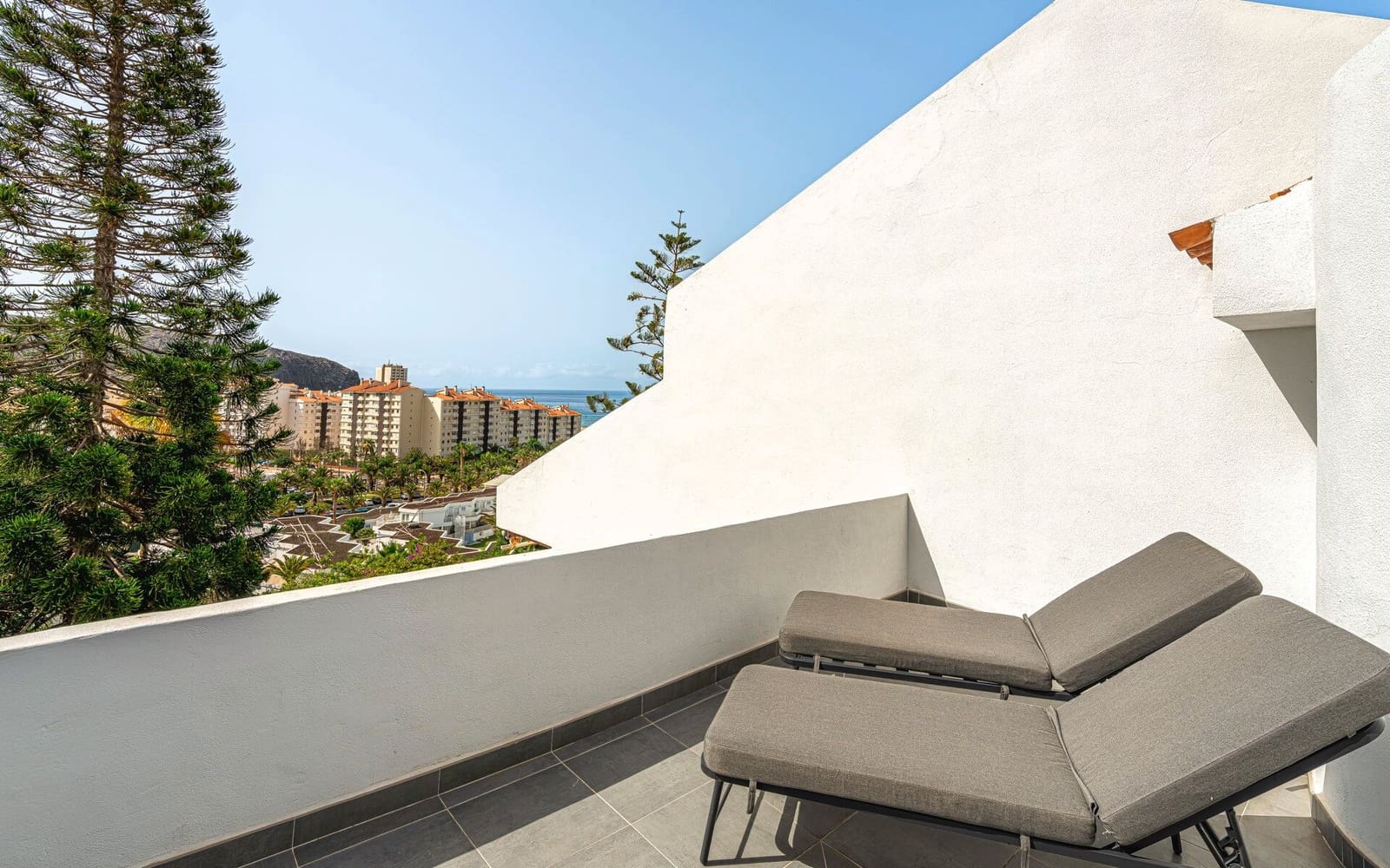 2 soveværelse Penthouse til salg i Arona med swimmingpool - € 435.000 (Ref: 9201538)