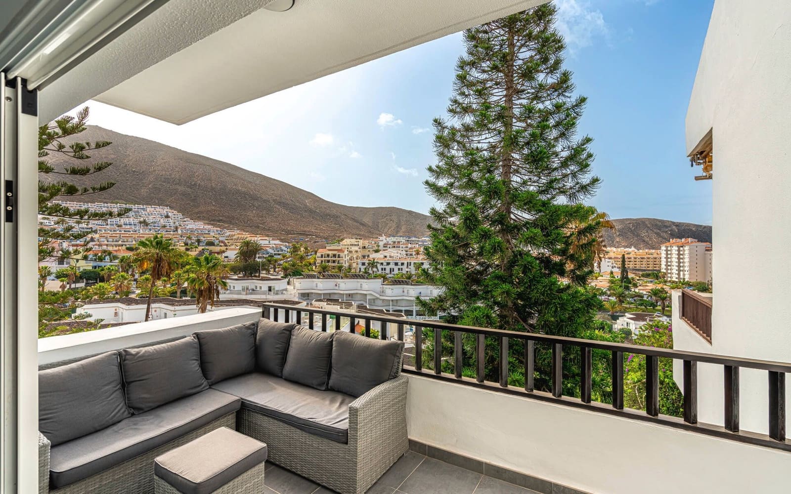 2 soveværelse Penthouse til salg i Arona med swimmingpool - € 435.000 (Ref: 9201538)