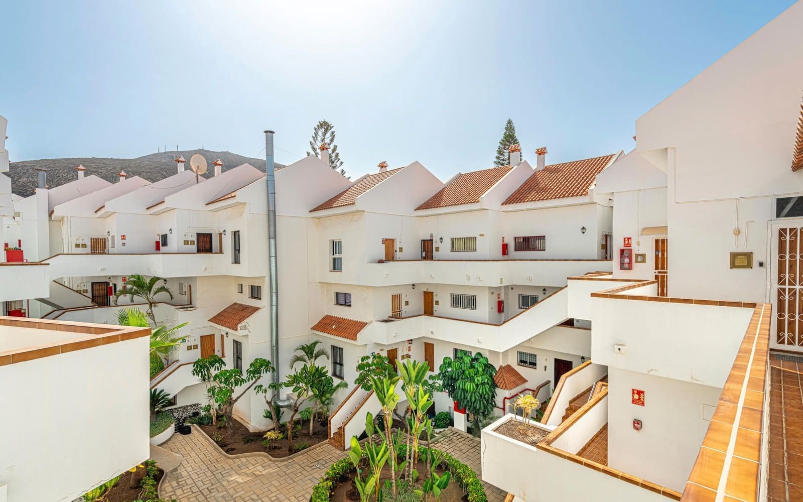 2 bedroom Penthouse for sale in Arona with pool - € 420,000 (Ref: 9201538)