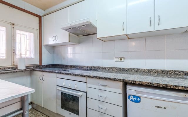 4 soverom Hus til salgs i Sant Hilari Sacalm - € 160 000 (Ref: 9211581)