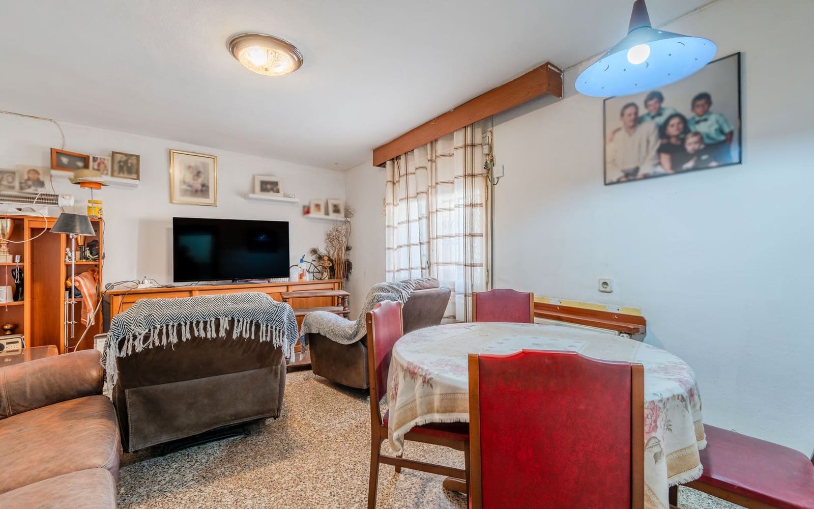 4 soveværelse Byhus til salg i Sant Hilari Sacalm - € 160.000 (Ref: 9211581)