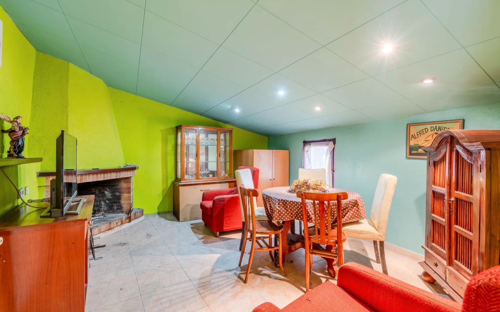 4 soveværelse Byhus til salg i Sant Hilari Sacalm - € 160.000 (Ref: 9211581)