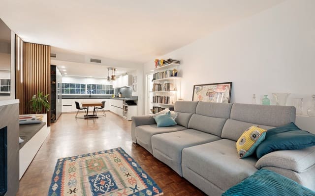 3 quarto Apartamento para venda em Castelldefels com piscina garagem - 560 000 € (Ref: 9219306)