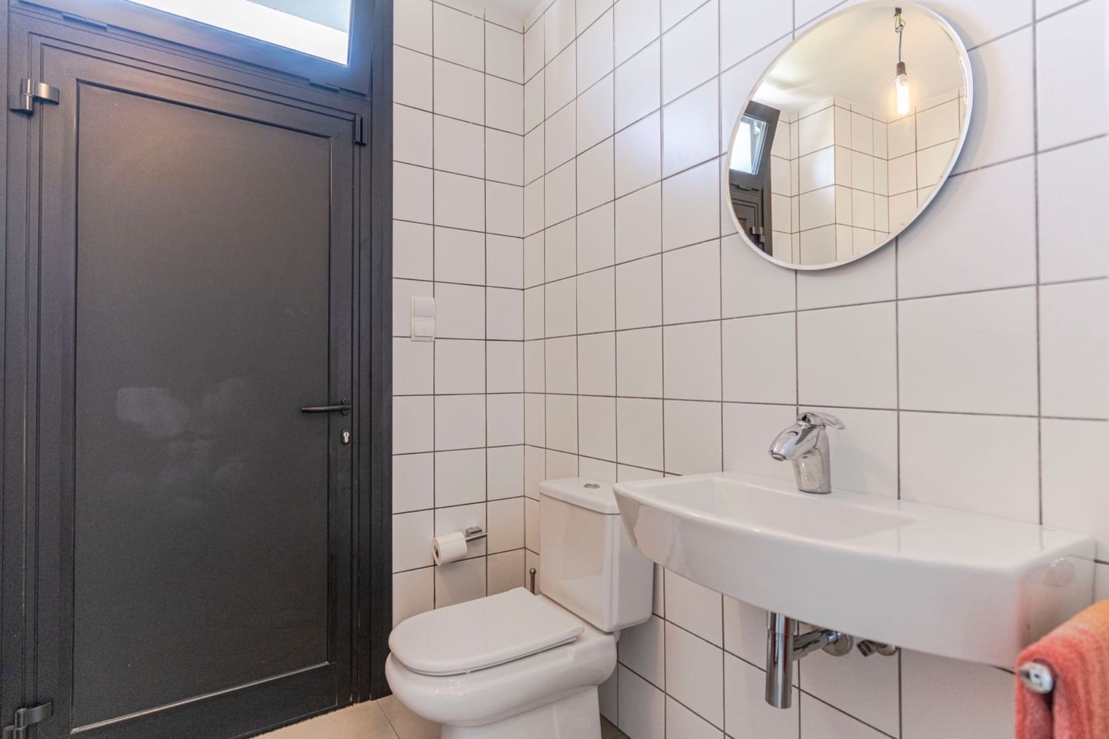 3 soveværelse Villa til salg i Loja med swimmingpool garage - € 450.000 (Ref: 9227610)