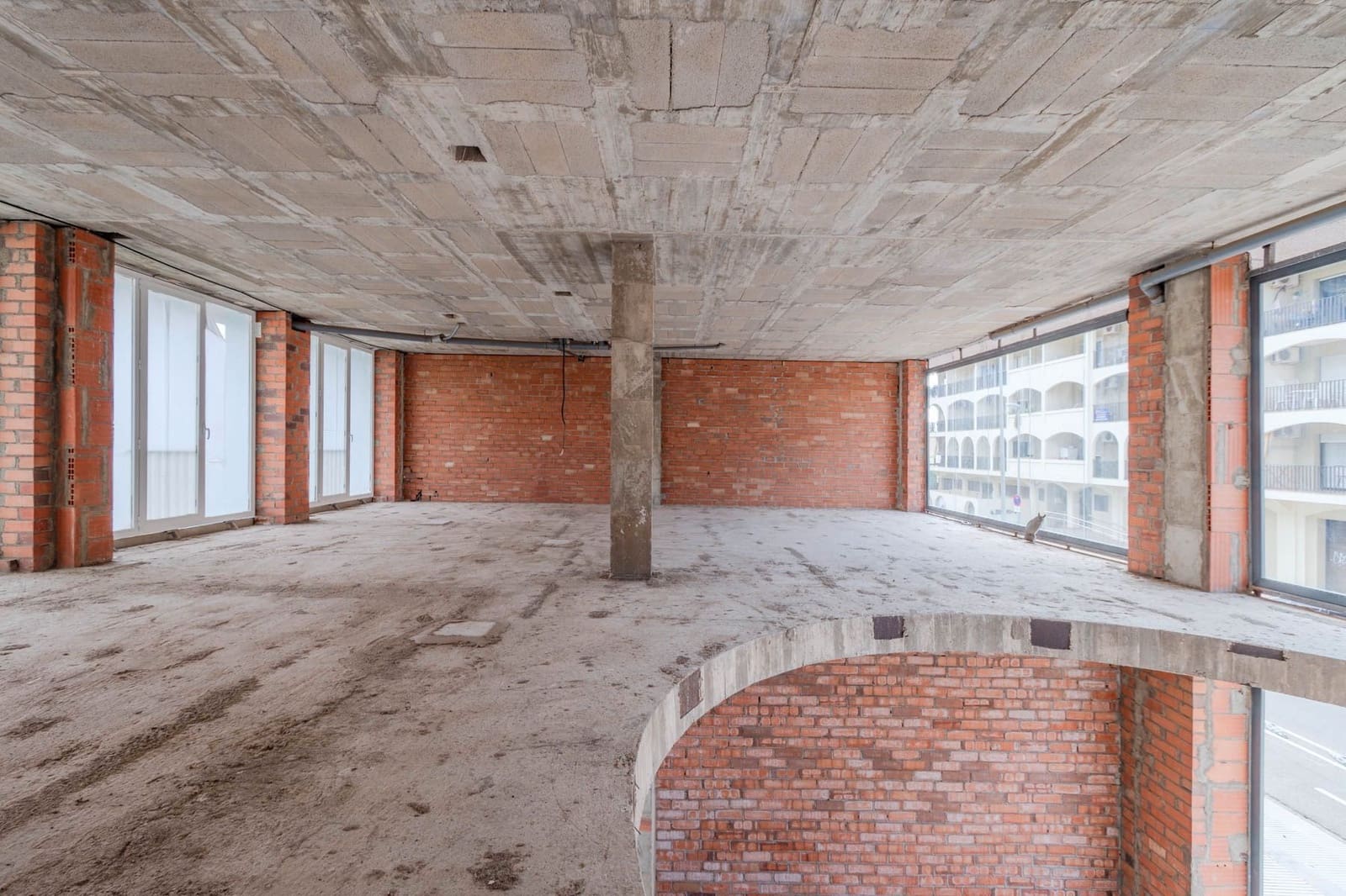 Erhverv til salg i L'Estartit - € 155.000 (Ref: 9231969)