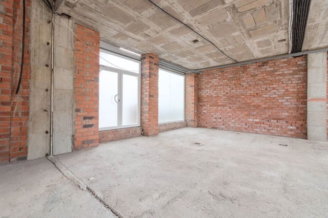 Erhverv til salg i L'Estartit, Torroella de Montgrí - € 155.000 (Ref: 9231969)