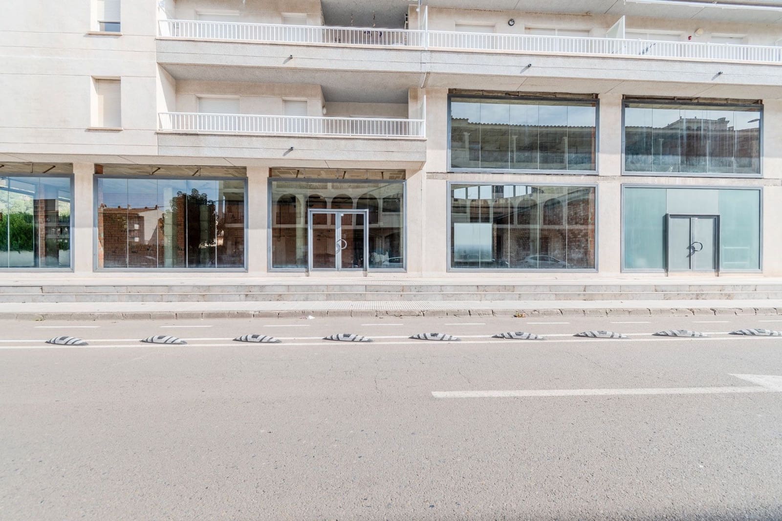 Local Comercial en L'Estartit en venta - 215.000 € (Ref: 9231970)