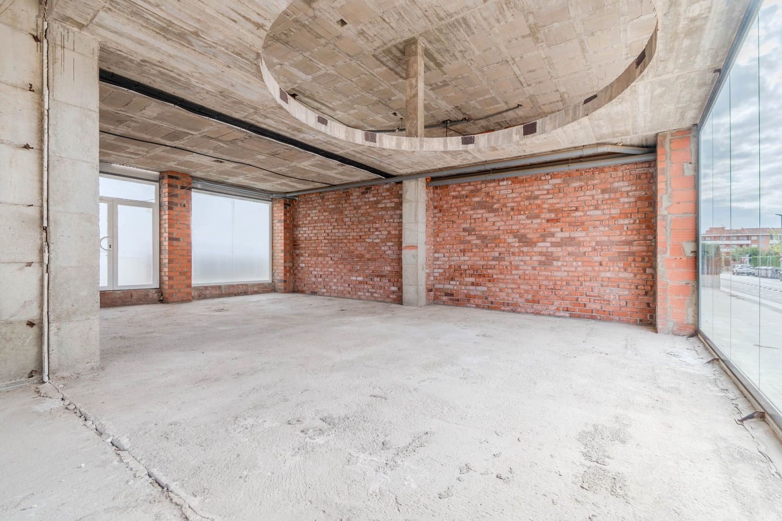 Local Comercial en L'Estartit en venta - 215.000 € (Ref: 9231970)