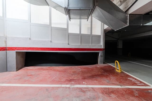 Garage til salg i L'Estartit, Torroella de Montgrí - € 35.000 (Ref: 9231971)