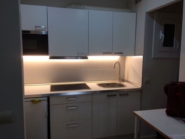 1 soverom Leilighet til salgs i Les Tres Torres, Barcelona by - € 352 000 (Ref: 9240909)