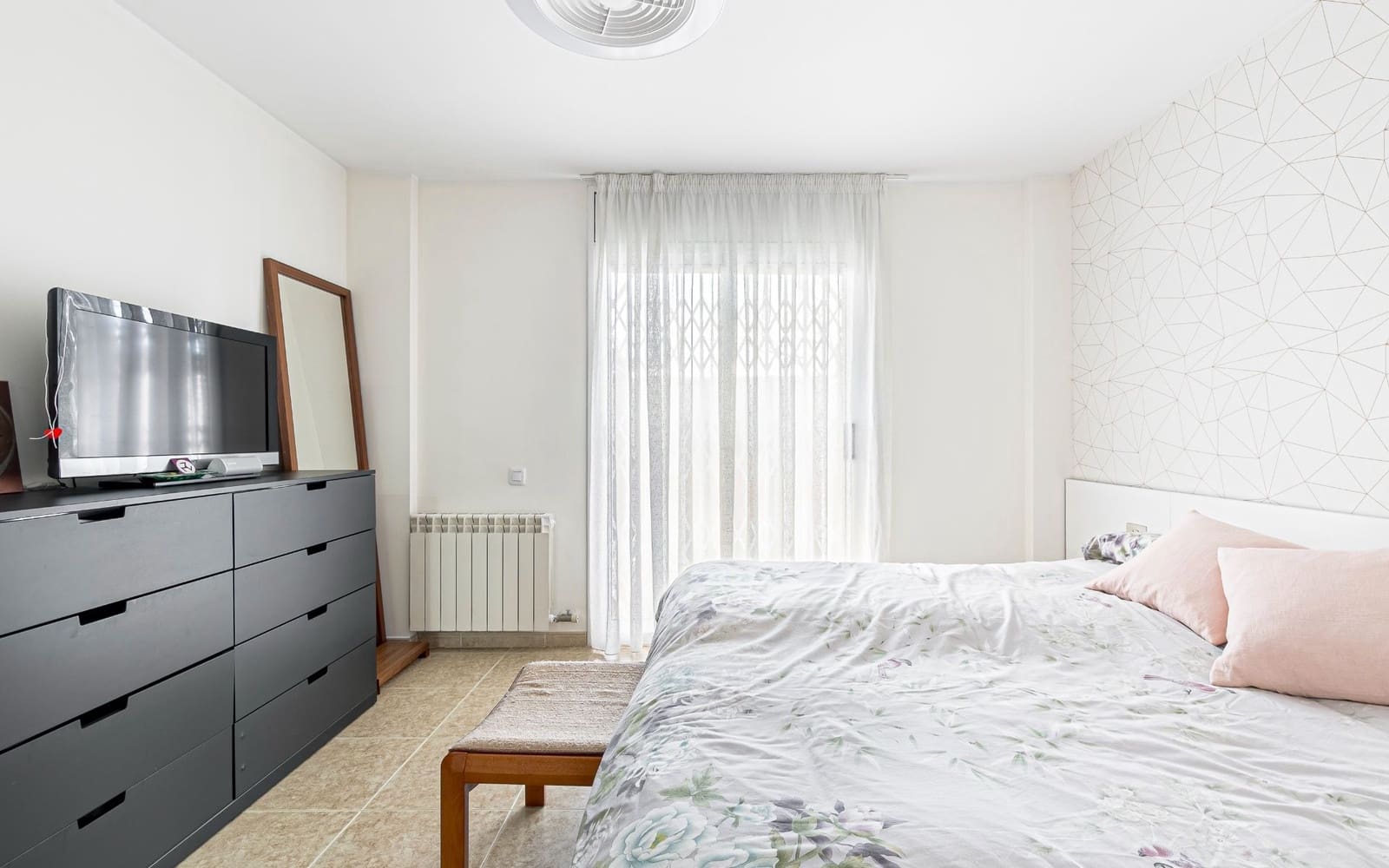 3 soveværelse Lejlighed til salg i Sant Llorenc d'Hortons med garage - € 240.500 (Ref: 9241197)