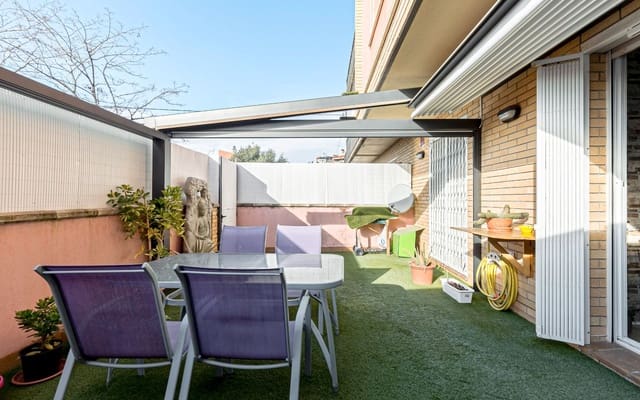 3 bedroom Flat for sale in Sant Llorenç d'Hortons with garage - € 240,500 (Ref: 9241197)