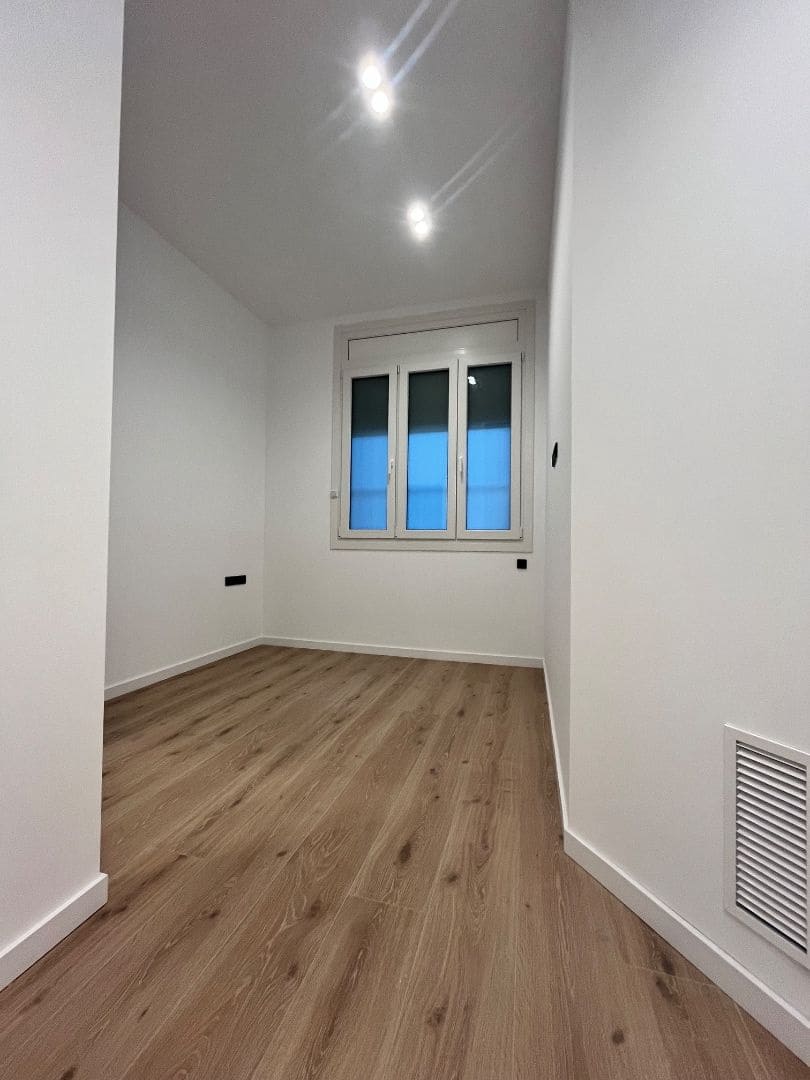 3 soverom Leilighet til salgs i Barcelona by - € 585 000 (Ref: 9246148)