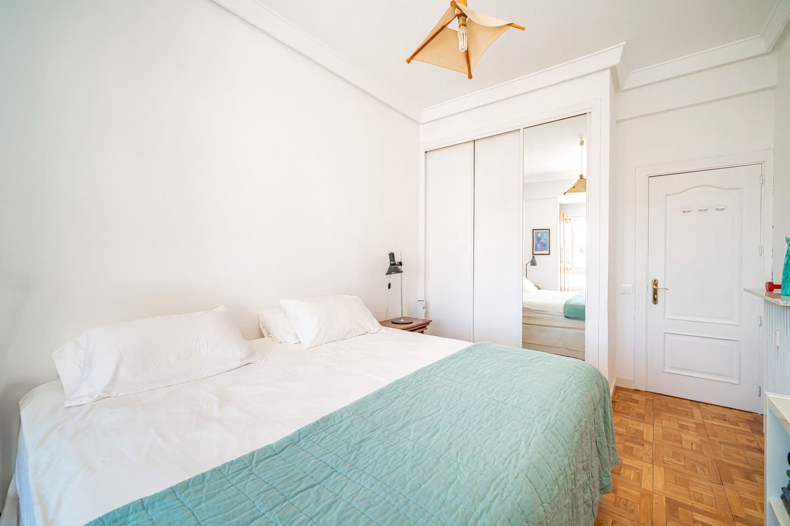 4 soveværelse Lejlighed til salg i Madrid by med garage - € 889.000 (Ref: 9254429)