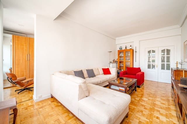 4 soveværelse Lejlighed til salg i Trafalgar, Madrid by med garage - € 889.000 (Ref: 9254429)