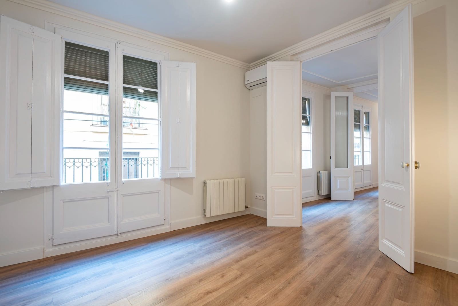 3 soveværelse Lejlighed til salg i Barcelona by - € 600.000 (Ref: 9261915)