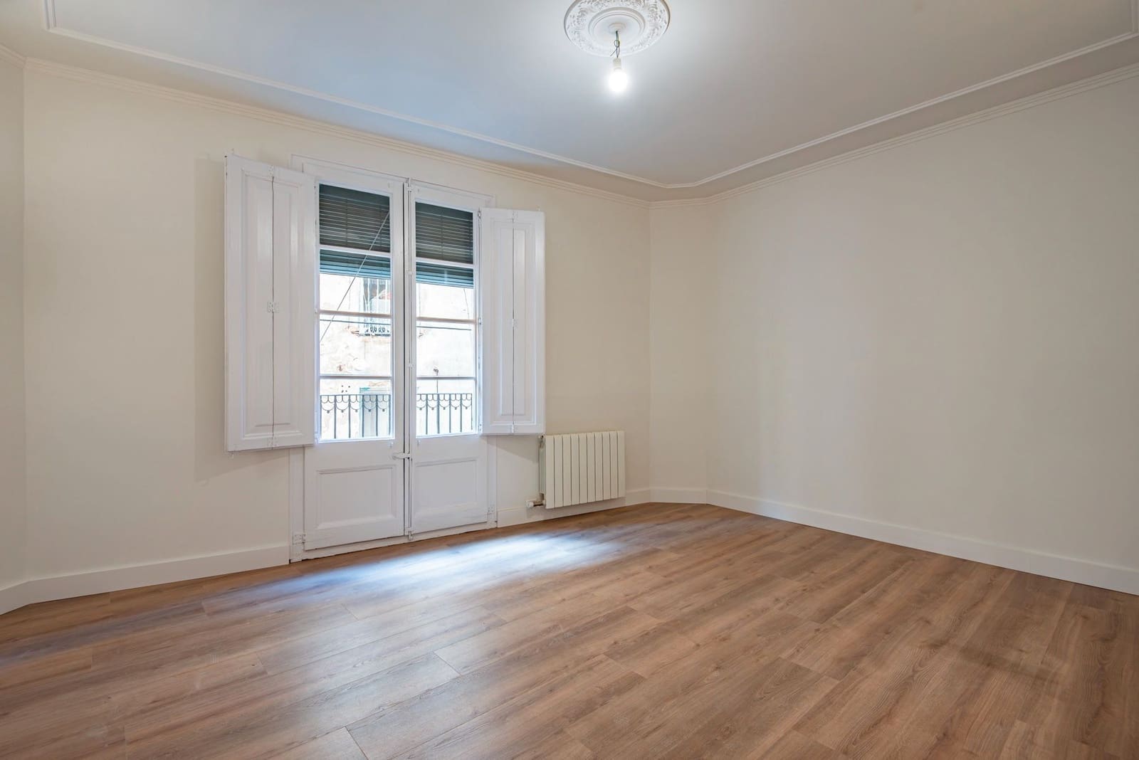 3 soveværelse Lejlighed til salg i Barcelona by - € 600.000 (Ref: 9261915)