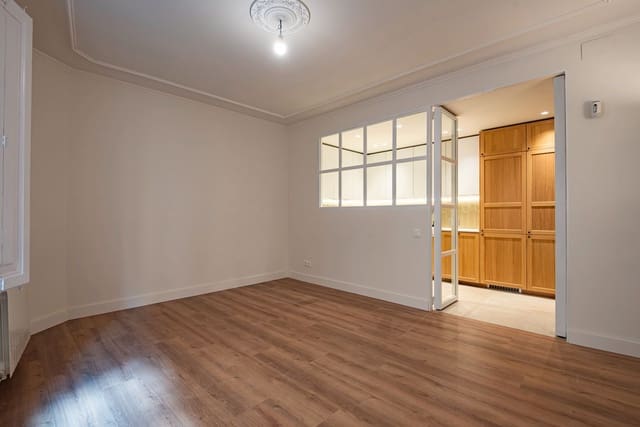 3 quarto Apartamento para venda em El Barri Gòtic, Barcelona cidade - 600 000 € (Ref: 9261915)