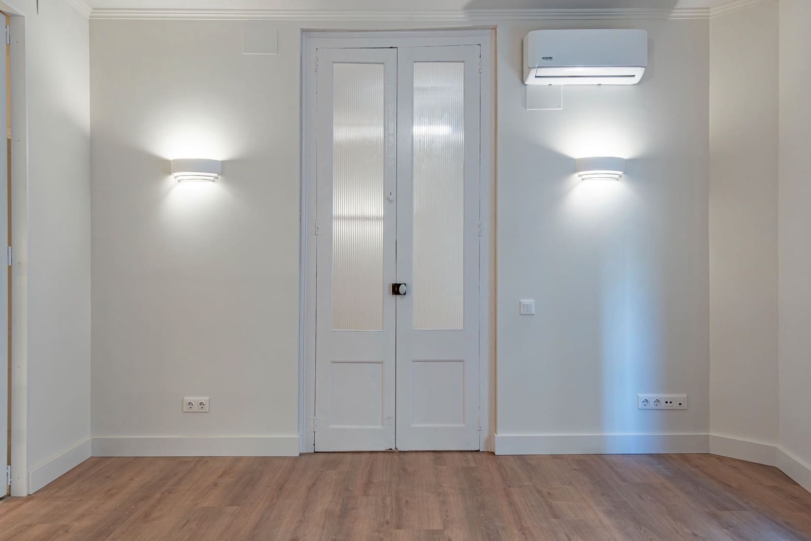 3 soveværelse Lejlighed til salg i Barcelona by - € 600.000 (Ref: 9261915)