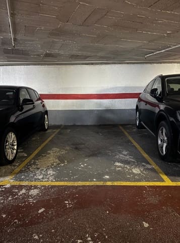 Garage till salu i El Putxet i El Farró, Barcelona stad - 25 000 € (Ref: 9263151)