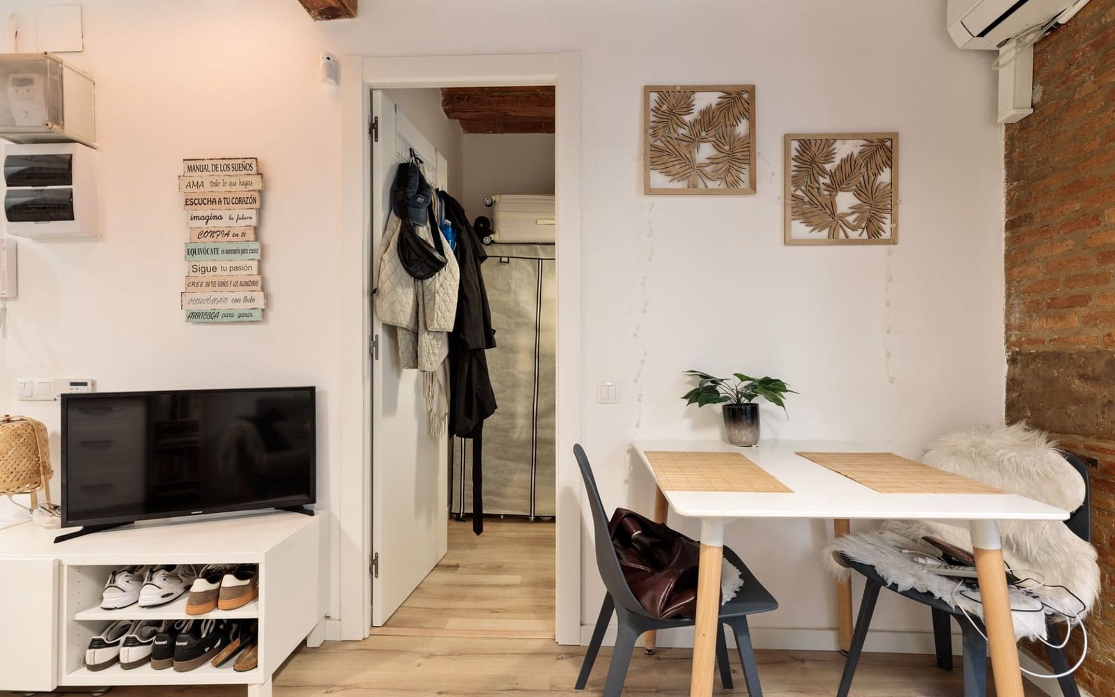 2 sovrum Lägenhet till salu i Barcelona stad - 239 000 € (Ref: 9270354)