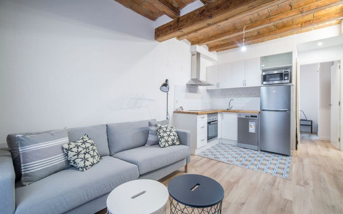 2 sovrum Lägenhet till salu i Barcelona stad - 239 000 € (Ref: 9270354)