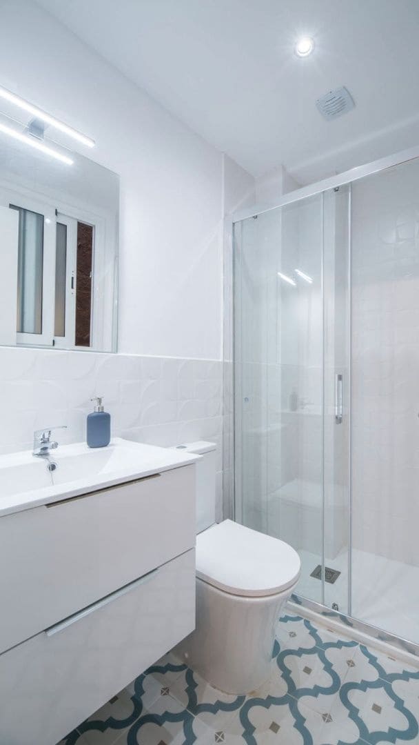 2 sovrum Lägenhet till salu i Barcelona stad - 239 000 € (Ref: 9270354)