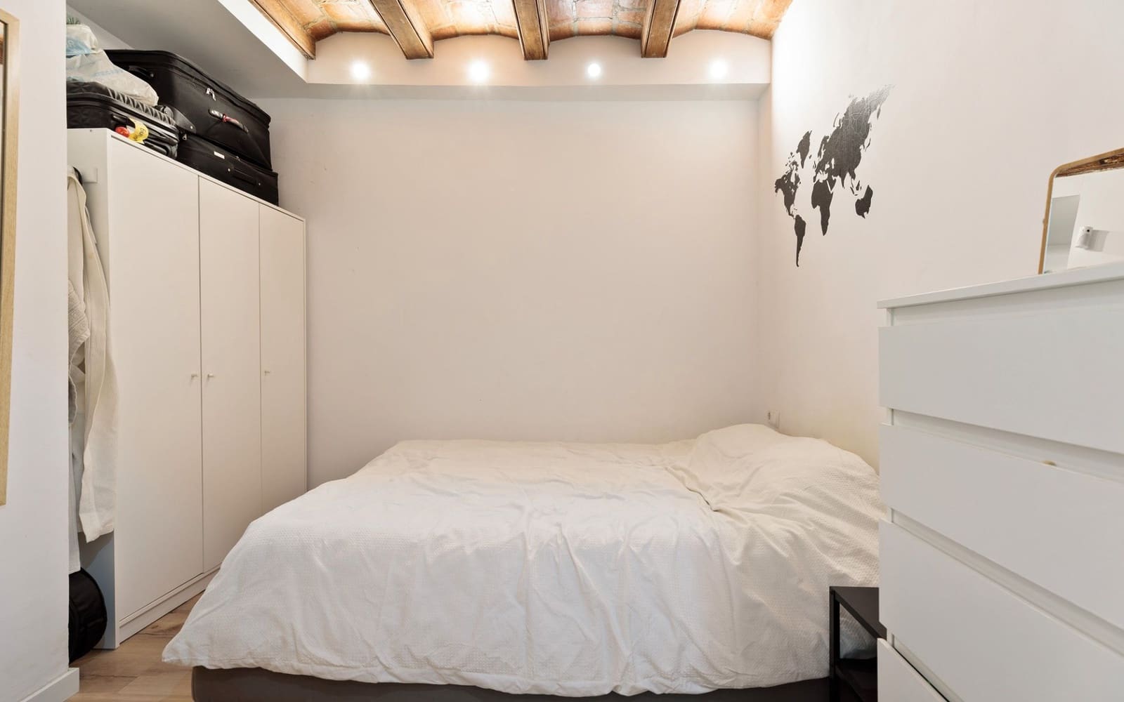 2 sovrum Lägenhet till salu i Barcelona stad - 239 000 € (Ref: 9270354)