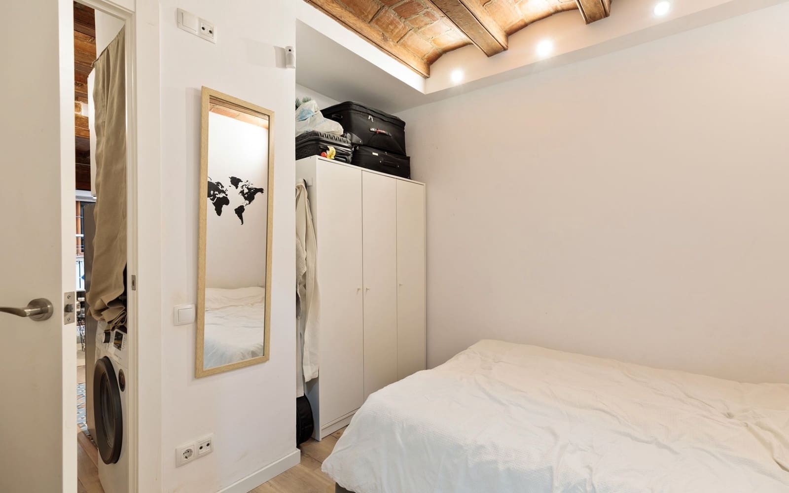 2 sovrum Lägenhet till salu i Barcelona stad - 239 000 € (Ref: 9270354)