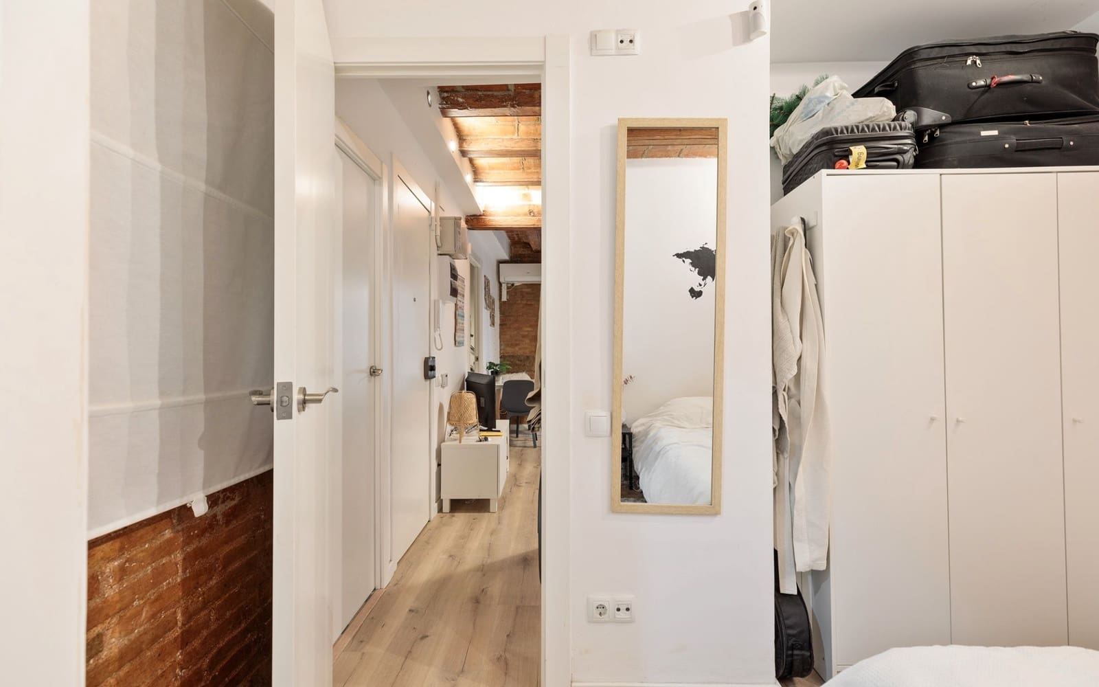 2 sovrum Lägenhet till salu i Barcelona stad - 239 000 € (Ref: 9270354)