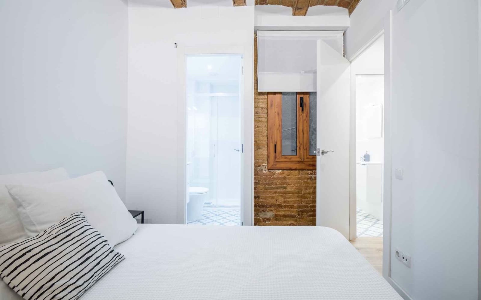 2 sovrum Lägenhet till salu i Barcelona stad - 239 000 € (Ref: 9270354)