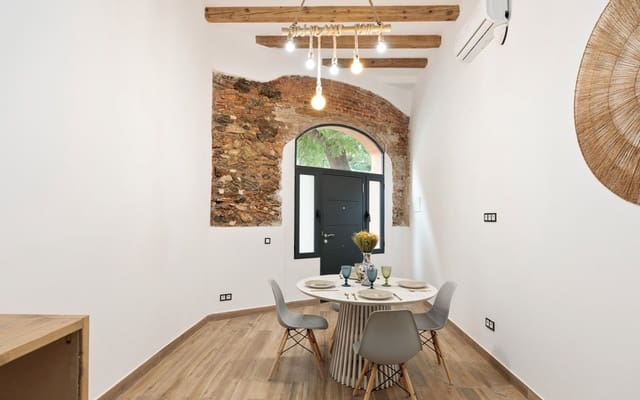 3 bedroom Flat for sale in Can Baró, Barcelona city - € 310,000 (Ref: 9278277)
