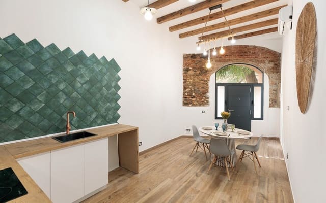 3 bedroom Flat for sale in Can Baró, Barcelona city - € 310,000 (Ref: 9278277)