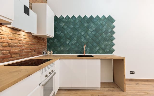 3 bedroom Flat for sale in Can Baró, Barcelona city - € 310,000 (Ref: 9278277)