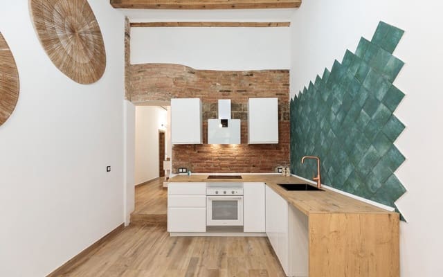 3 bedroom Flat for sale in Can Baró, Barcelona city - € 310,000 (Ref: 9278277)