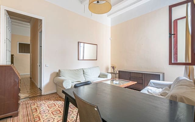 3 soveværelse Lejlighed til salg i Sant Pere, Santa Caterina i La Ribera, Barcelona by - € 369.000 (Ref: 9279671)
