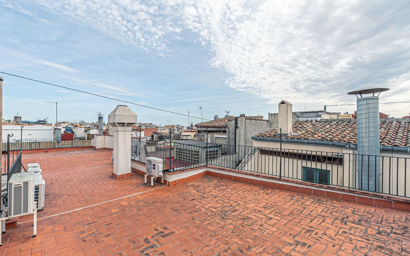 3 soveværelse Lejlighed til salg i Barcelona by - € 369.000 (Ref: 9279671)