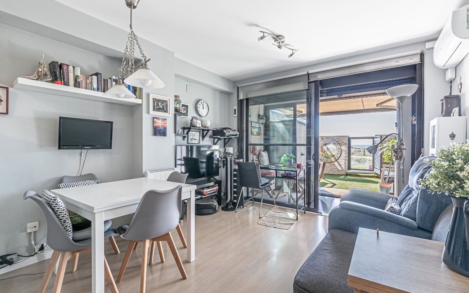 1 soverom Leilighet til salgs i Castelldefels med garasje - € 425 000 (Ref: 9283477)