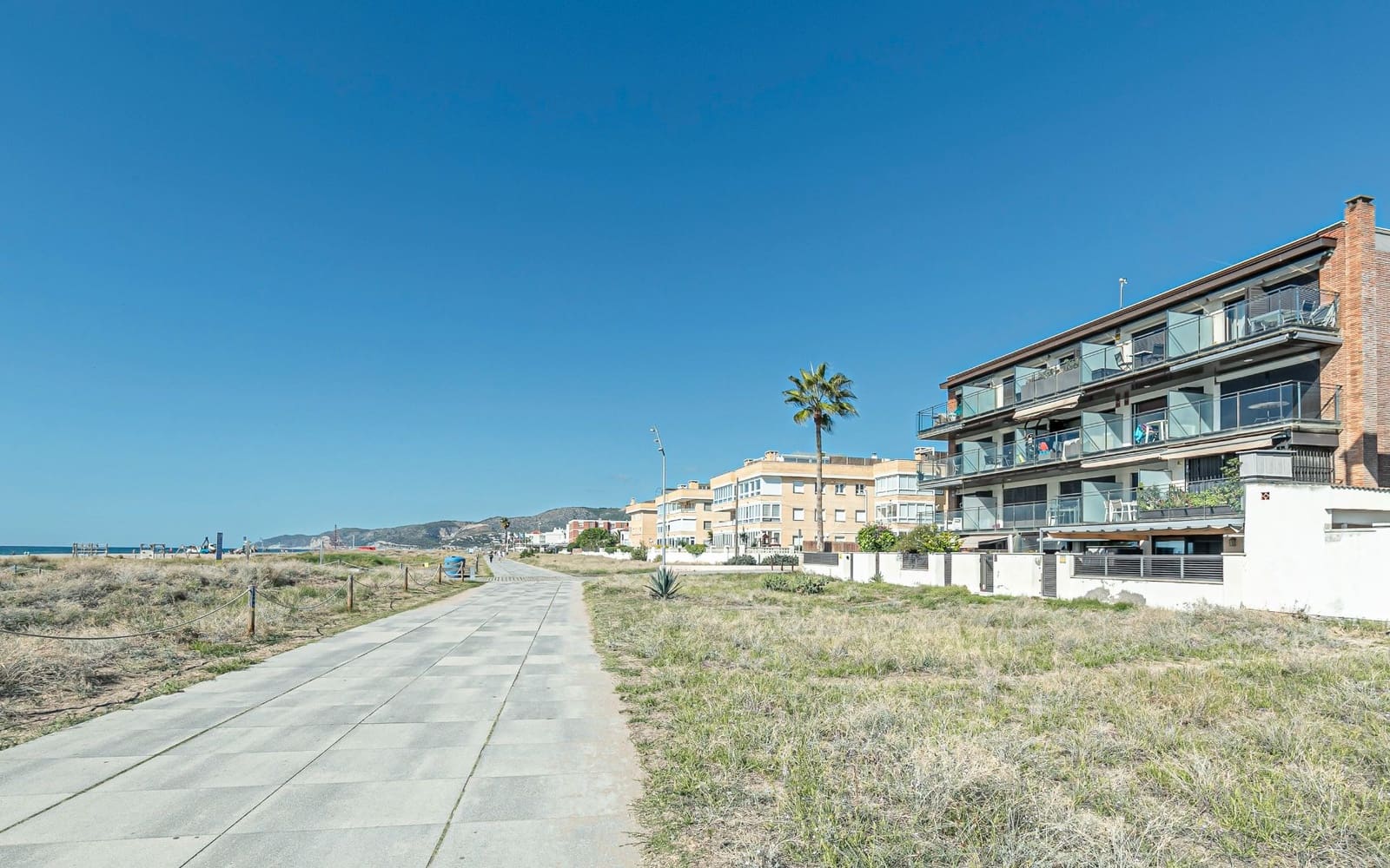 1 soverom Leilighet til salgs i Castelldefels med garasje - € 425 000 (Ref: 9283477)