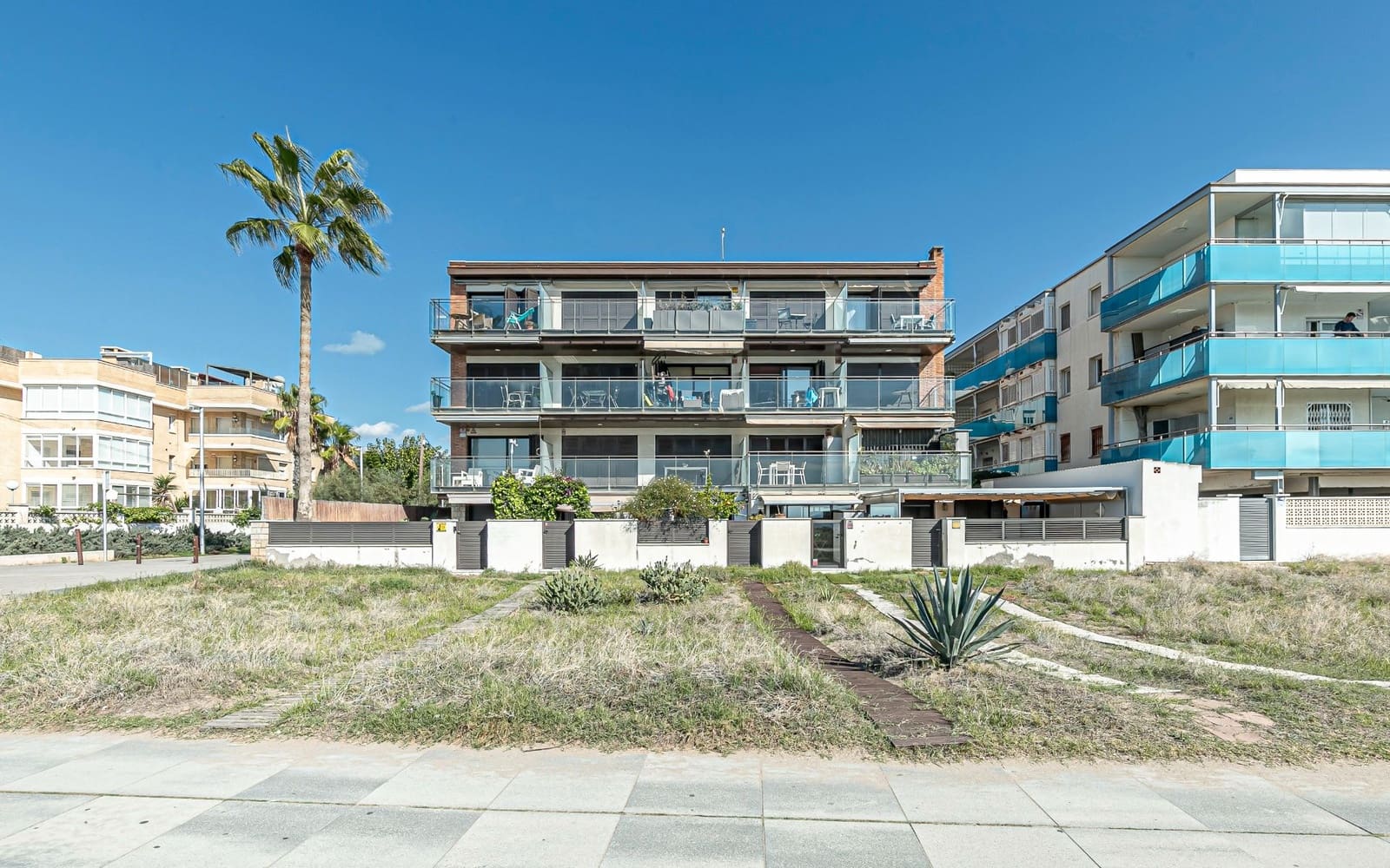 1 soverom Leilighet til salgs i Castelldefels med garasje - € 425 000 (Ref: 9283477)